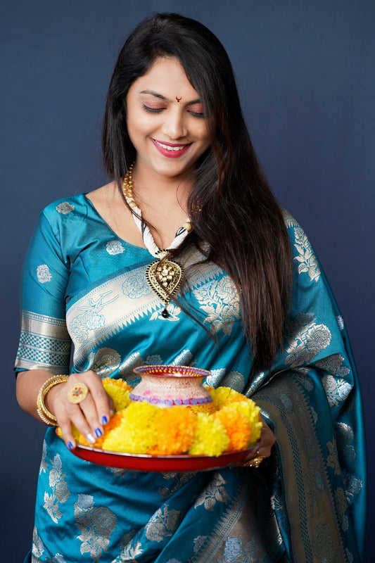 Peacock Grace Handloom Banarasi Silk Saree