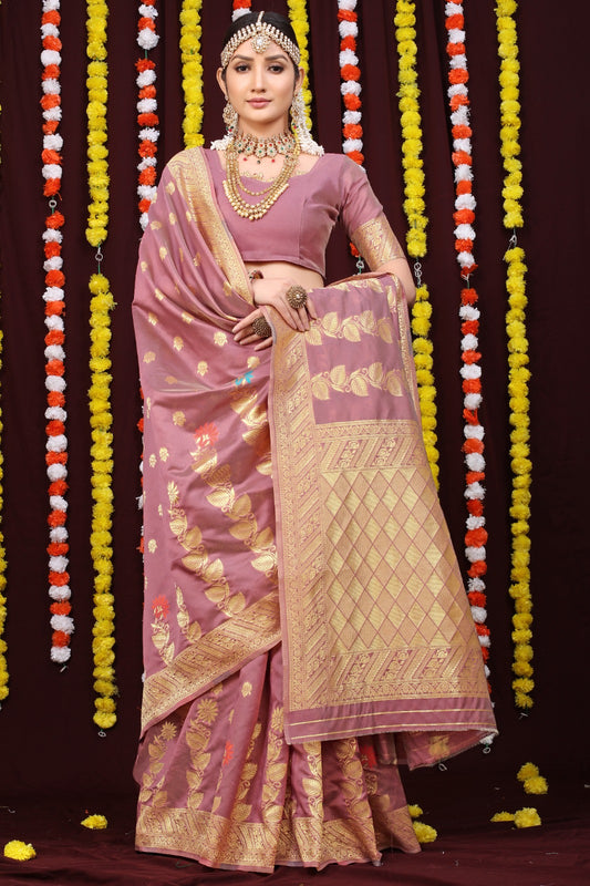 Elegant Two Tone Silk Saree With Heavy Rich Pallu