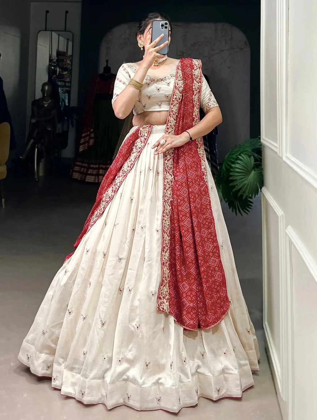 Embellished Semi Stitched Lehenga Choli (Off white)