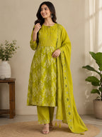 Women Pure Cotton Kurti Pant Dupatta Set with Embroidery & Hand Work